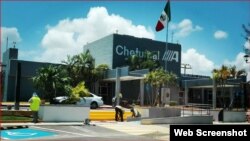 Los cubanos fueron trasladados desde el Aeropuerto Internacional de Chetumal, en Quintana Roo.