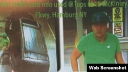 Captado en cámara: El cubano José Quiñones en el video de vigilancia de una gasolinera Tops en Hamburg, West New York.