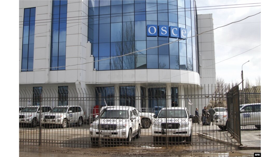 MUERE UN OBSERVADOR BRITÁNICO DE LA OSCE EN UNA EXPLOSIÓN DE MINA EN UCRANIA