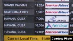 Solo desde Miami salen entre ocho y nueve vuelos fletados diarios hacia Cuba