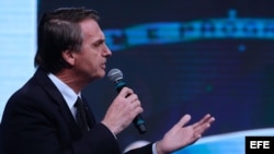 Jair Bolsonaro, del partido Partido Social Liberal (PSL), durante un debate entre candidatos a la presidencia de Brasil. 