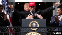 El presidente Trump recibe en la Casa Blanca a los Nacionales de Washington. REUTERS/Jonathan Ernst