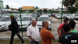 Venta de autos nuevos y usados en La Habana.