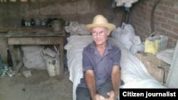 Reporta Cuba. Anciano desamparado en Contramaestre. Foto: Yoandris Verane.