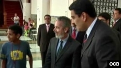 El presidente Hugo Chávez “intervenido” quirúrgicamente en La Habana