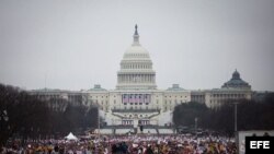 Centenares de miles de personas recorren este sábado las calles de Washington en la "Marcha de las Mujeres", con consignas en defensa de la diversidad y de los derechos humanos.