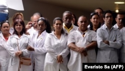 Cubanos en el programa Más Médicos en Brasilia. EVARISTO SA / AFP