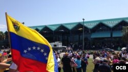 Venezolanos votan en New Orleans. Fotos desde nuestro enviado especial Ricardo Quintana.