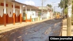 Reporta Cuba: Única calle en La Salud que fue arreglada. Foto: Yuslier Lazo.