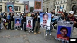 Familiares de secuestrados y desaparecidos por las FARC se reunieron en Bogotá en vísperas del inicio del proceso de paz en Oslo.