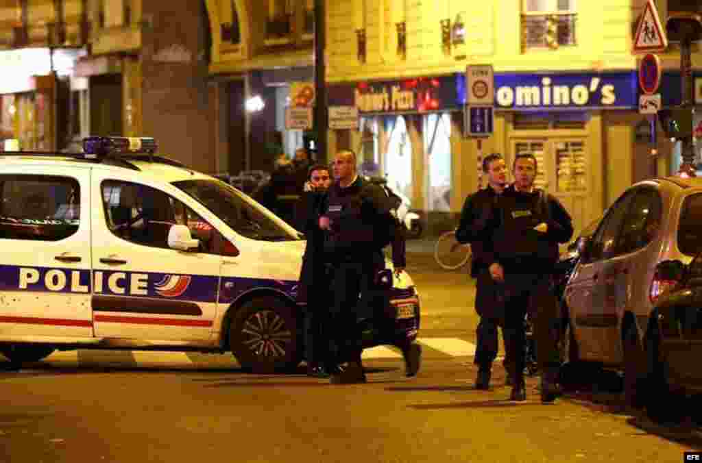 Policía francesa en acción.