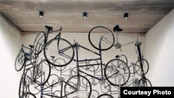 Instalación "Forever Bicycles", del artista chino Ai Weiwei.