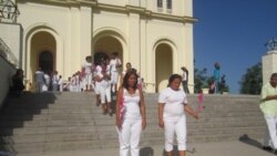 Más de 50 Damas de Blanco reverencian a la Caridad del Cobre