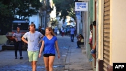 El gobierno canadiense incluyó además un acápite para las mujeres que viajan a Cuba