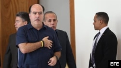 Julio Borges, que encabeza la delegación de opositores venezolanos que dialógan con el gobierno de Maduro