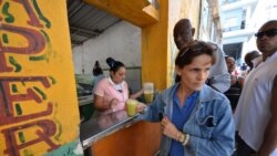 EEUU insta a Cuba a abrirse más al sector privado