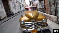 El fotógrafo de EE.UU. dice haber visto una belleza oculta en la decadencia de La Habana.