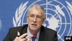 Gianni Magazzeni, representante del Alto Comisionado de Naciones Unidas para los Derechos Humanos, da una rueda de prensa para presentar un informe de la misión de derechos humanos de la ONU que visitó recientemente Ucrania. 