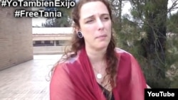 Captura del vídeo en el que Tania Bruguera habla de su concepto del arte y su compromiso político.
