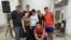 Anna Bensi, David Espinosa e influencers del proyecto “Fuera de la caja”, denuncian hackeos a sus cuentas en redes sociales. 
