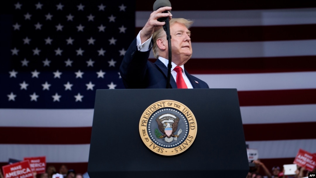  Donald Trump durante un acto en Panama City Beach.