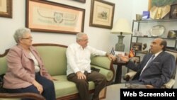 Ulises Farranz, cónsul de Cuba en Andalucía, visita la Cámara de Comercio de Málaga.