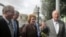 El senador demócrata Patrick Leahy por Vermont, junto a los representantes Debbie Stabenow por Michigan, Sheldon Whitehouse por Rhode Island y Chris Van Hollen por Maryland (d-i).