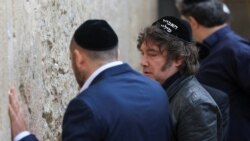 El presidente argentino Javier Milei en el Muro de los Lamentos, en Jerusalén. 