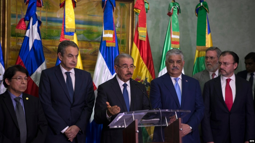 Gobierno y oposición venezolana concluyen reunión de diálogo "con avances"