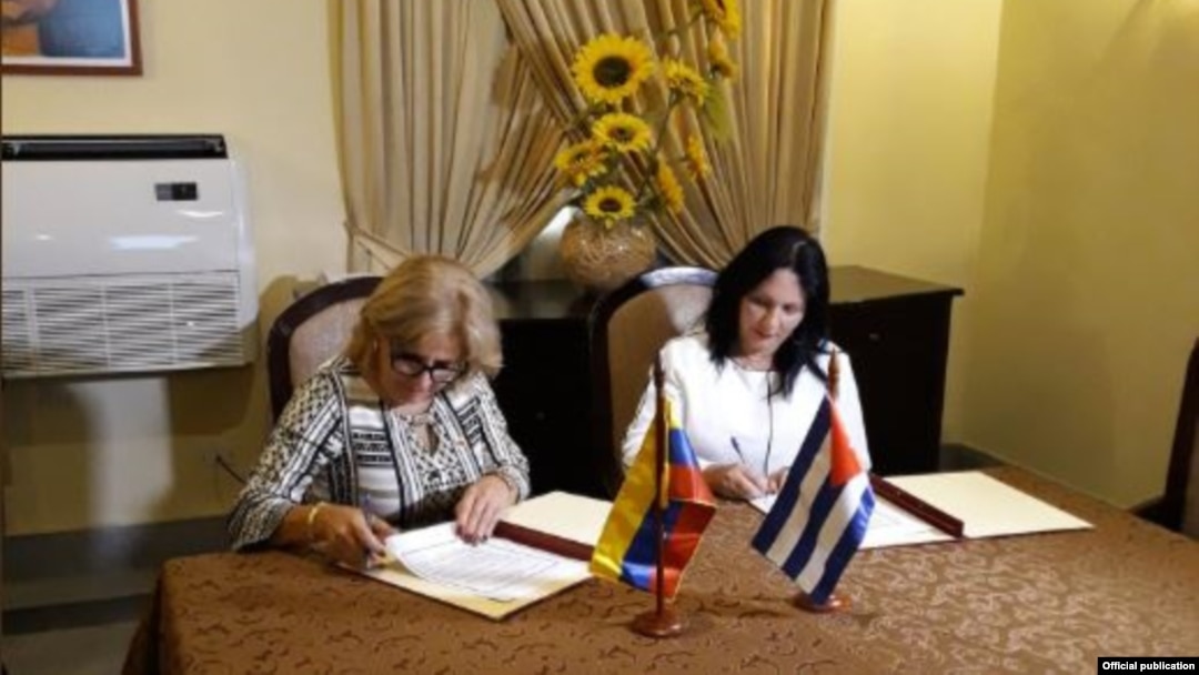 Cuba y Venezuela firman acuerdo migratorio. 