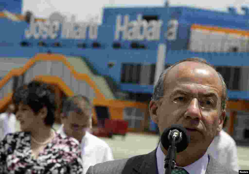 "Cuba y M&eacute;xico est&aacute;n en una etapa renovada de la relaci&oacute;n bilateral y eso es gracias a la firme voluntad de los gobiernos", hab&iacute;a declarado Calder&oacute;n a su llegada a la isla.