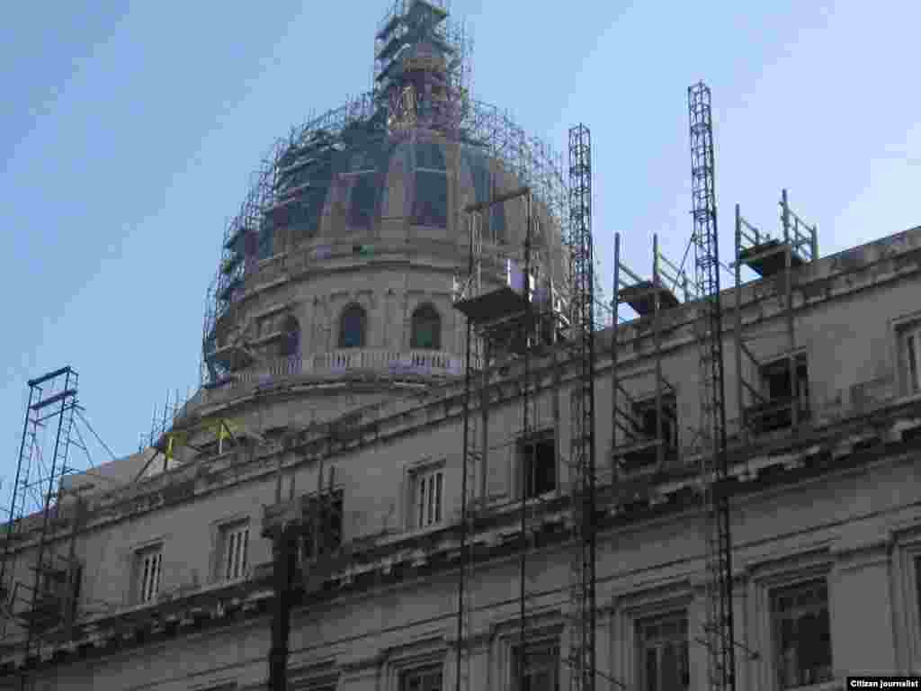 Reporta Cuba Capitolio mayo 2015 Foto Arnaldo Ramos