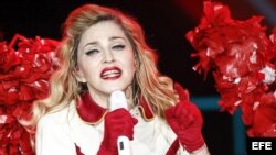La cantante estadounidense Madonna durante el concierto que ofreció en el Estadio Olímpico de Moscú, Rusia, el 07 de agosto de 2012. 