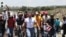 Grupo de inmigrantes ilegales se dirigen hacia Estados Unidos
