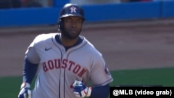 Yordan Álvarez necesita 30 jonrones para llegar a los 200