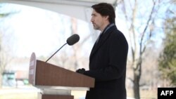 Primer ministro de Canadá Justin Trudeau durante comparecencia por tiroteo en Nueva Escocia