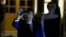 El presidente de EEUU, Donald Trump, tras la cena en el Palacio de Versalles.