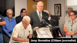 Líderes del exilio cubano en Miami firman documento respaldado por más de 550 firmas
