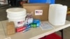 El kit de aseo incluido en la ayuda humanitaria enviada a Cuba por el gobierno estadounidense. 