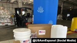 El kit de aseo incluido en la ayuda humanitaria enviada a Cuba por el gobierno estadounidense.