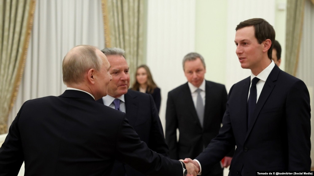 Kirill Dmitriev publicó el saludo del presidente Putin a los mediadores de paz Steven Witkoff y Jared Kushner.