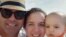 Marián Boado Encinosa junto a su esposo y bebé de 10 meses de nacido. (GoFundMe)