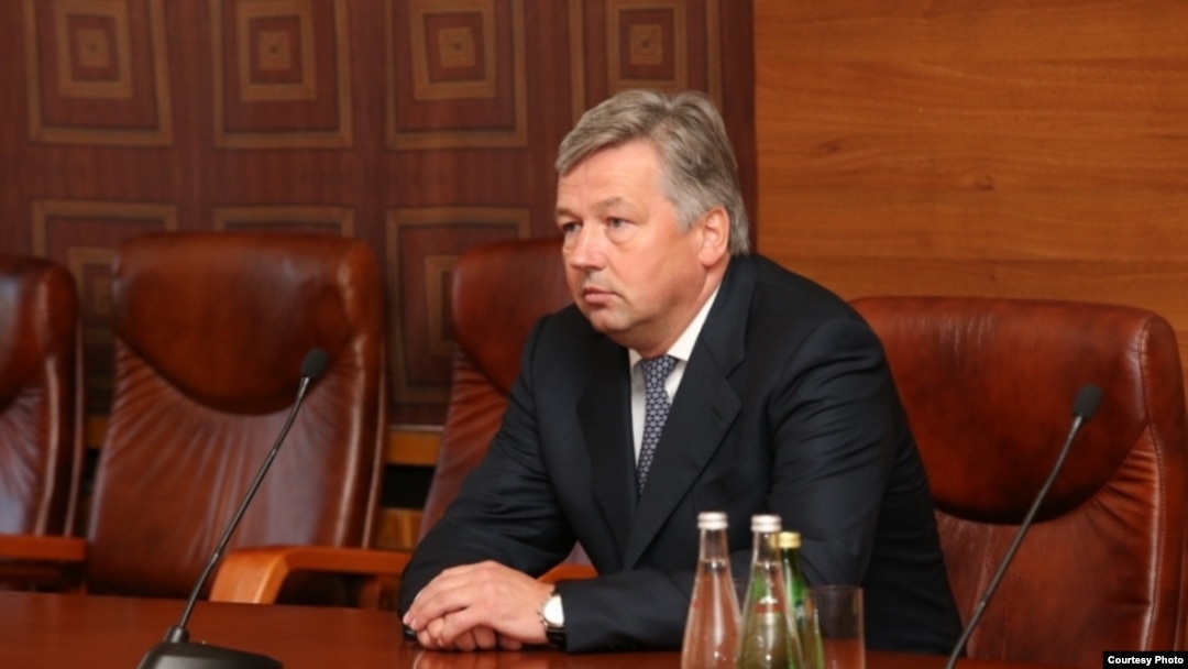 Coronel General Alexander N. Savenkov, viceministro del Interior de Rusia.