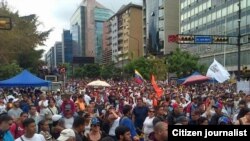 Manifestantes en la Plaza Brión de Chacaíto en apoyo a Leopoldo López. Archivo.