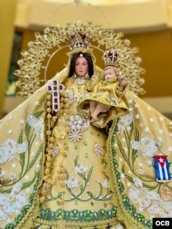 Imagen de la Virgen de la Caridad del Cobre, en la Ermita de Miami.