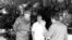 Nikolai Leonóv y Fidel Castro en La Habana. Castro engañó al pueblo cubano diciendo que no era comunista y que su revolución era más verde que las palmas.