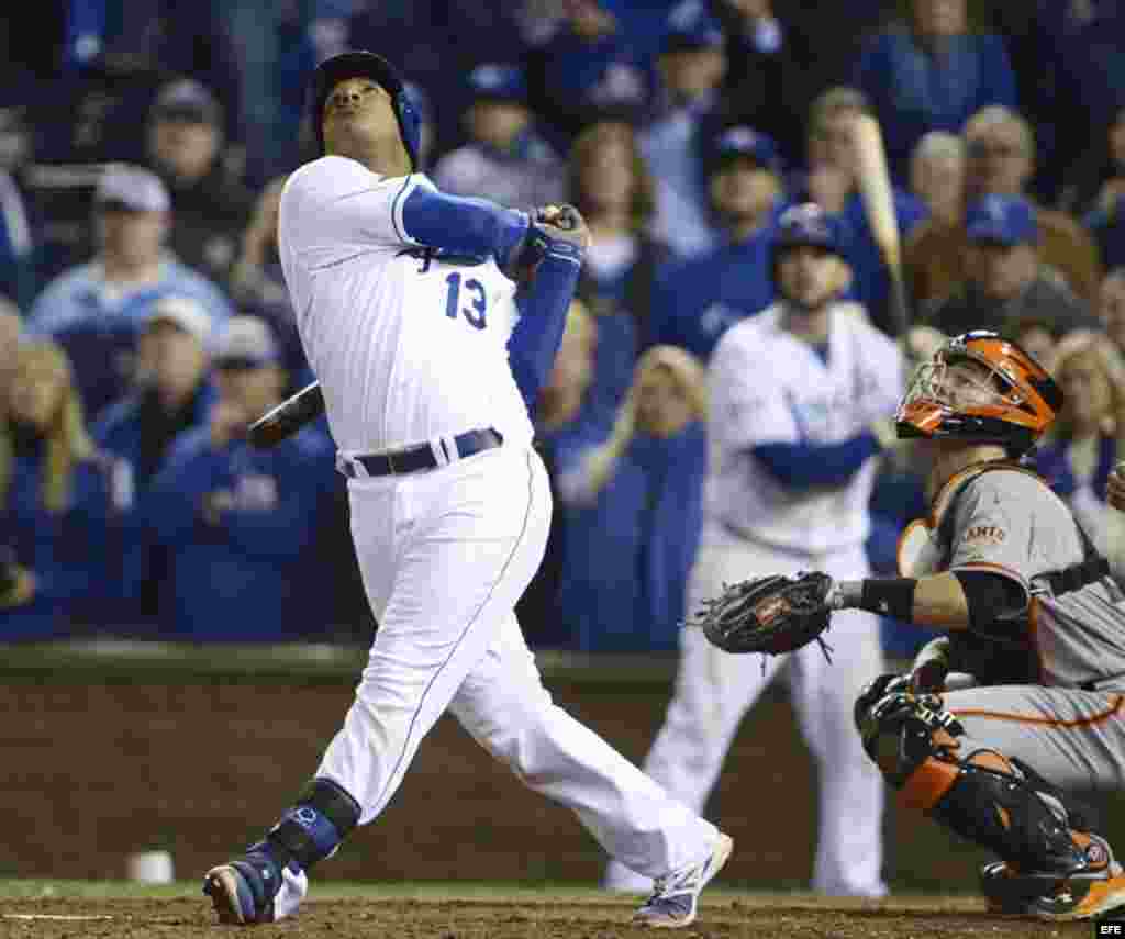 El receptor venezolano de Kansas City, Salvador Pérez, bateó para .260 (578 veces al bate), con 150 hits, 17 de ellos cuadrangulares, 28 doble4s, 2 triples y 70 carreras impulsadas. 