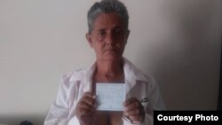 Multan a una anciana madre del comunicador Maikel Norton (Foto cortesía del reportero).