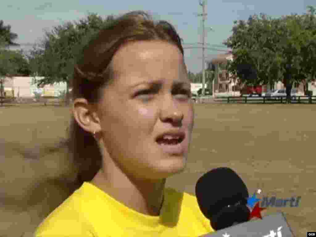 La centrocampista cubana Yisel Rodríguez abandonó la selección femenina cubana en el torneo de la CONCACAF 2012 en Vancouver, Canadá.