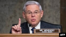 Senador Bob Menéndez (D-NJ)